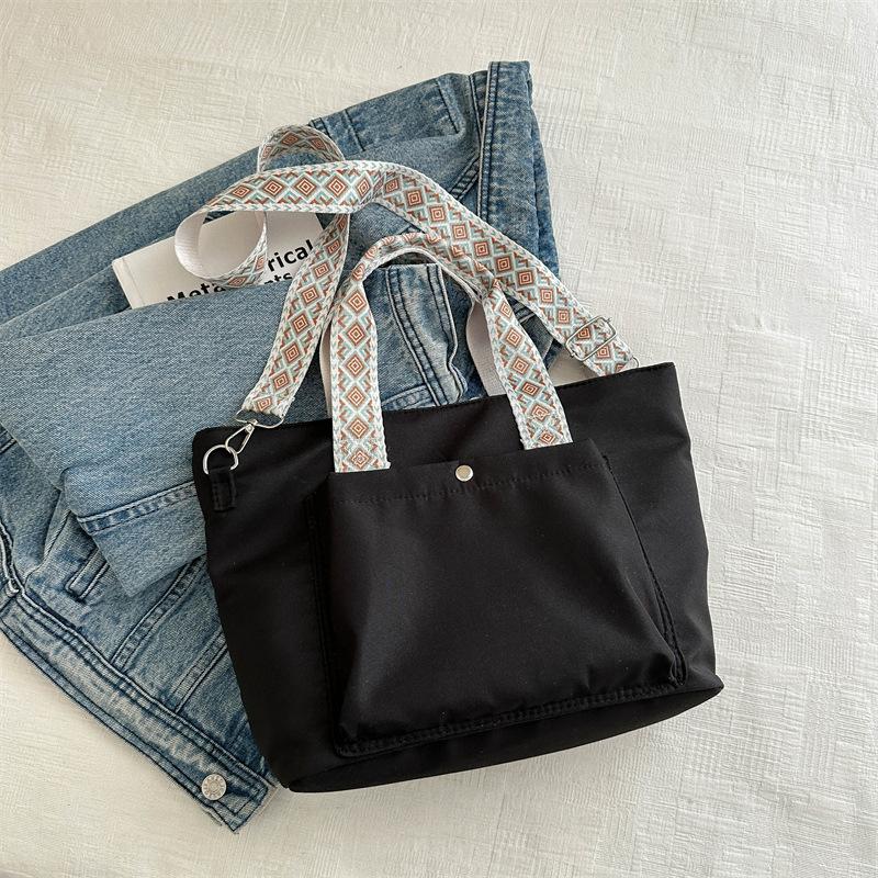 Simple Casual Shoulder Bag Highend Fashion Style Trendy Large Capacity Tote Bag Fashion Handbag Fashion Trendy Crossbody Bag for Women