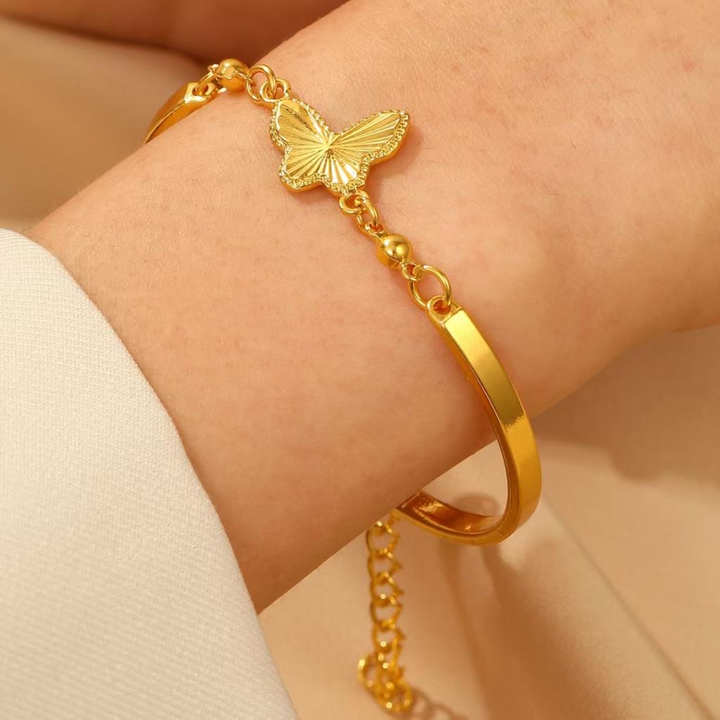 Bracciale versione coreana popolare per il pendolarismo quotidiano bracciale ad apertura a molla semplice bracciale femminile versatile alla moda personalizzato semplice