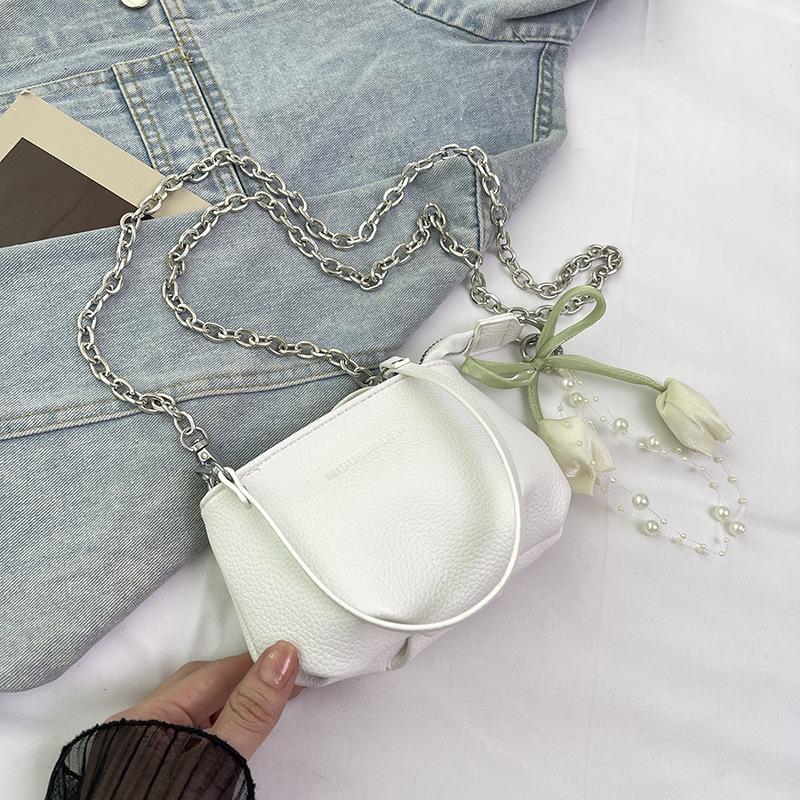 

Летняя мода Сумка под мышкой с высоким уровнем внешнего вида Легкая роскошь, нишевая и стильная маленькая квадратная сумка кроссбоди белый