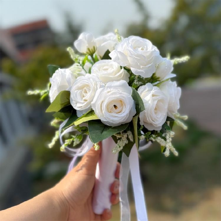 Artificial Vintage Flowers Bouquet Wedding Ceremony Bouquet Beautiful Bouquet for Bridal Shower Ceremony