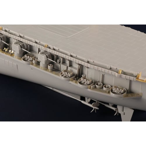 Trumpeter 1/350 Scale USS CV-41 Midway Aircraft Carrier Plastic Model Kit 05634