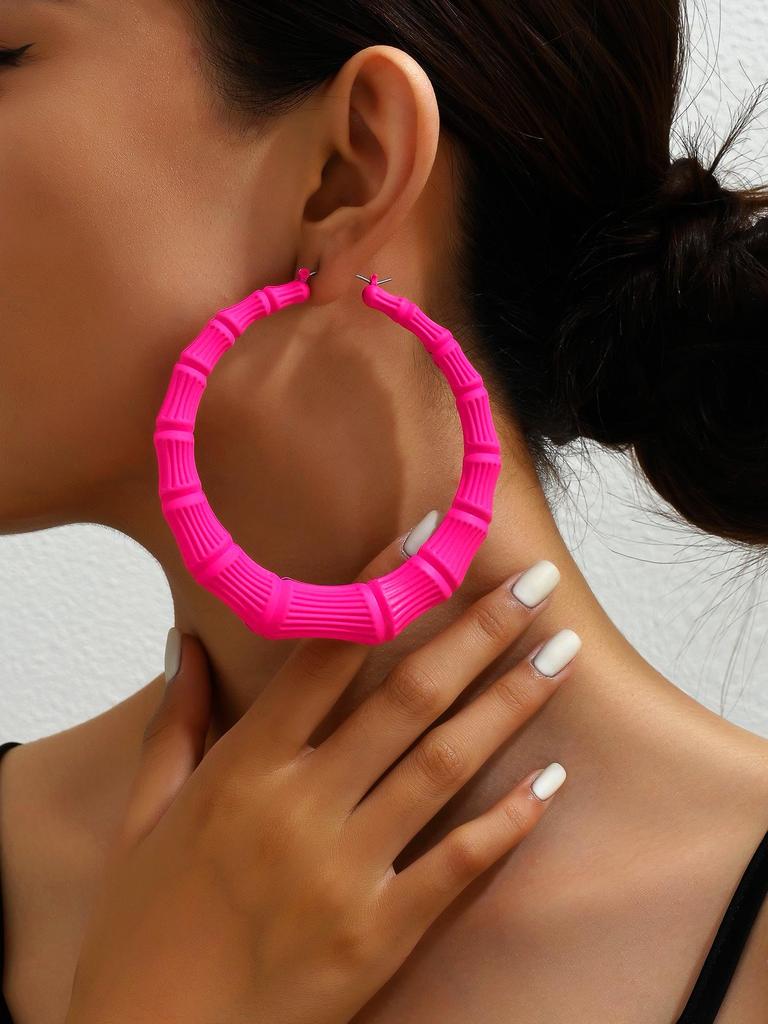 Extra-Large Gold Bamboo Hoops: Bold European & American Style Earrings for Hiphop, Street Dance, and Nightclub Fashion.