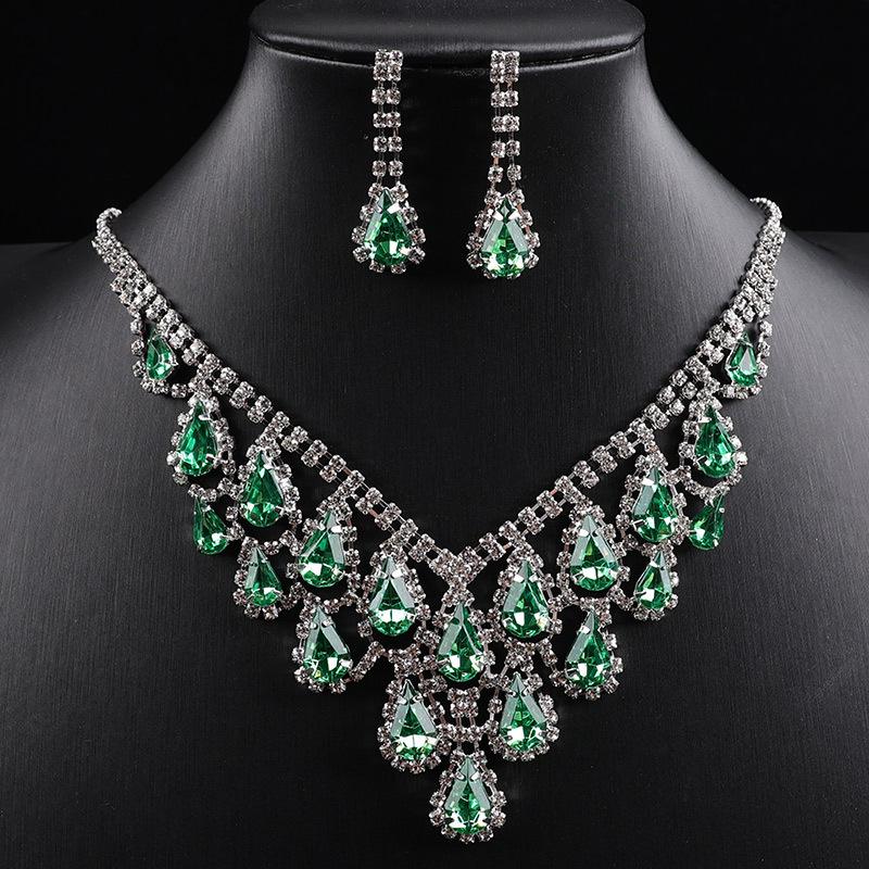 Элегантный геометрический набор колье с кисточками в форме капли с инкрустацией бриллиантами