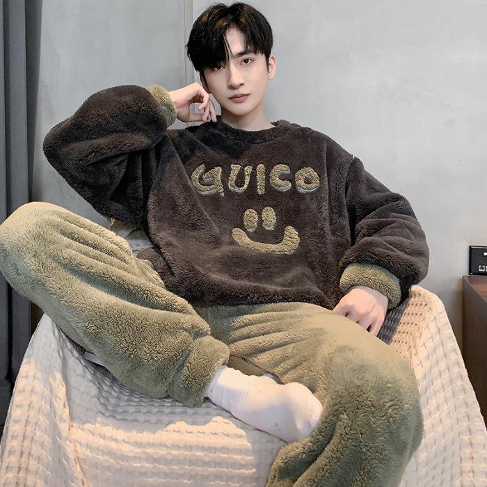 Men's Plush Cartoon Pajama Set - Round Neck, Long Sleeve, Warm Trousers, Perfect for Fall and Winter.
