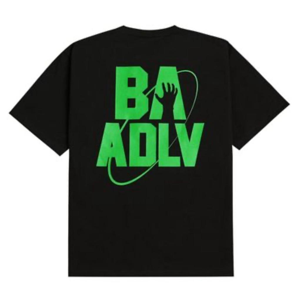 [USED] Korean Acme de la Vie black T-shirt worn by TWICE Jeongyeon