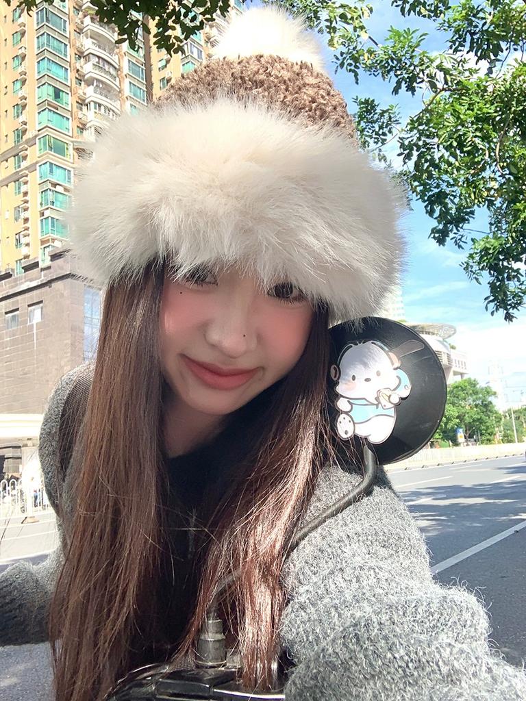 Big Head Circumference Antifreeze Ear Protection Hat Splicing Hairball Mongolian Hat Thickened Warm Knitted Fluffy Hat Women's Winter