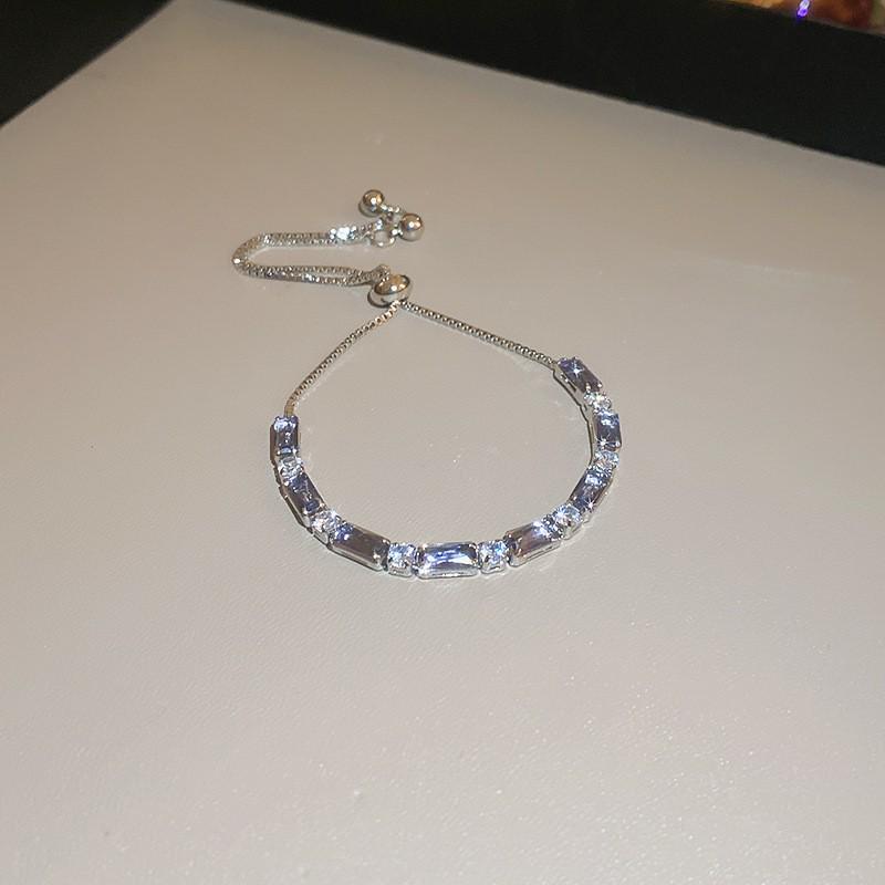 Gold-Plated Zircon Sun & Heart Bracelet: Stylish, Versatile, Elegant Light Luxury Jewelry for Women.