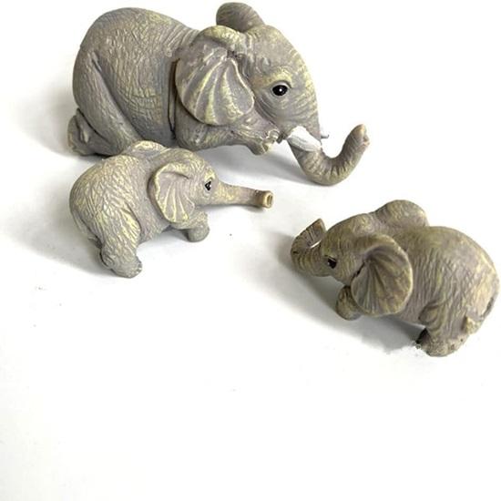 Set of 3 Pcs Elephant Mother and Two Babies Hanging Ornament Figurines Animal Statue for Home Decor Table Wall Decoration Items, Resin Showpiece Gift
