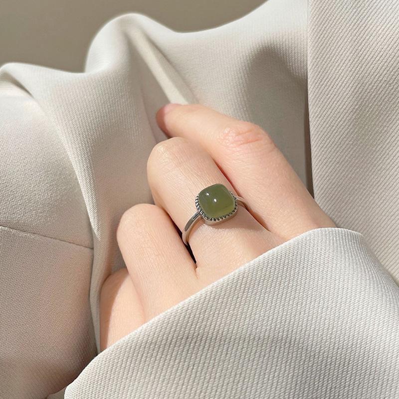 Narodowy Styl Hetian Jade Pierścionek Damski Niszowy Design Prosta Moda Kamień Szlachetny Spersonalizowany Jadeitowy Pierścionek