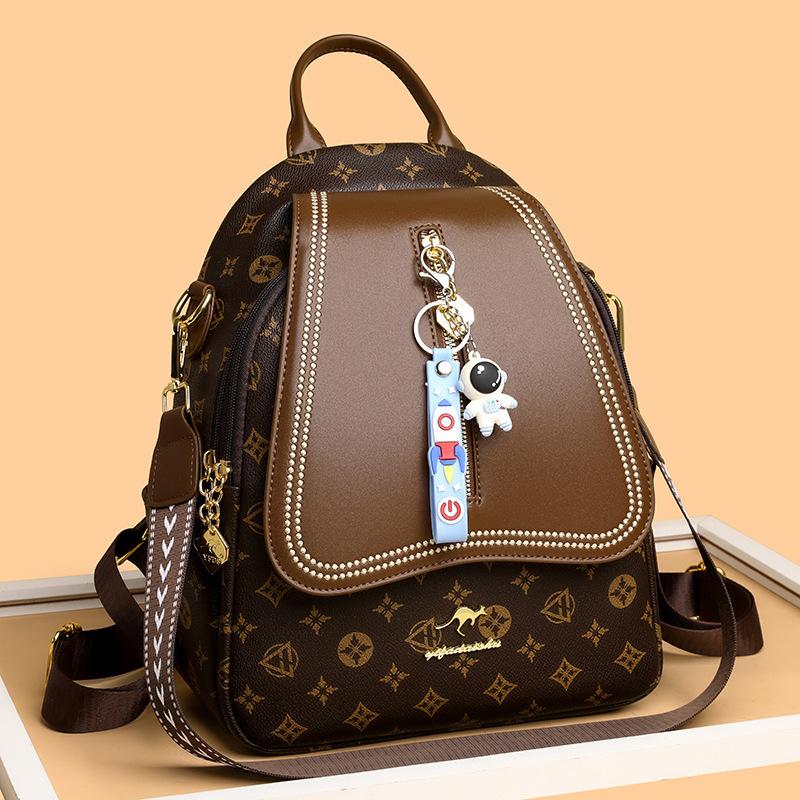 Schoolbag Backpack Women's 1011 New Versatile Fashion Niche Small Bag Commuter Travel Large Capacity Lightweight Women's Backpack