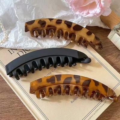 Retro Leopard Print Banana Hairpin Female High-End Ponytail Twisting Vertical Clip Temperament Back Head Hair Volume Clip Headdress