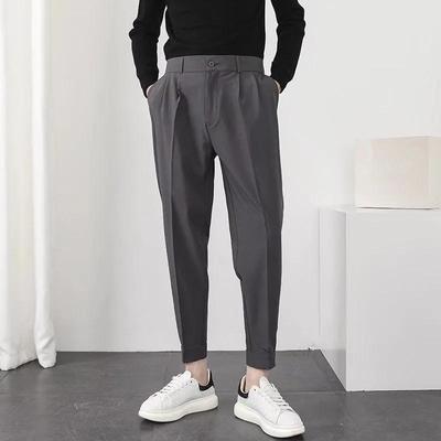 Pantaloni Casual Estivi da Uomo Corti con Polsino, Vestibilità Fluida, Vita con Velcro e Design Stile Abito