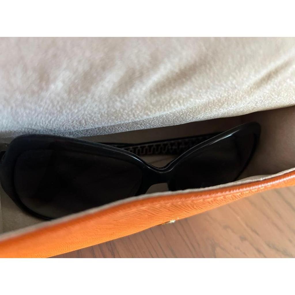 Used [Genuine] Tory Burch Women's Sunglasses with Case