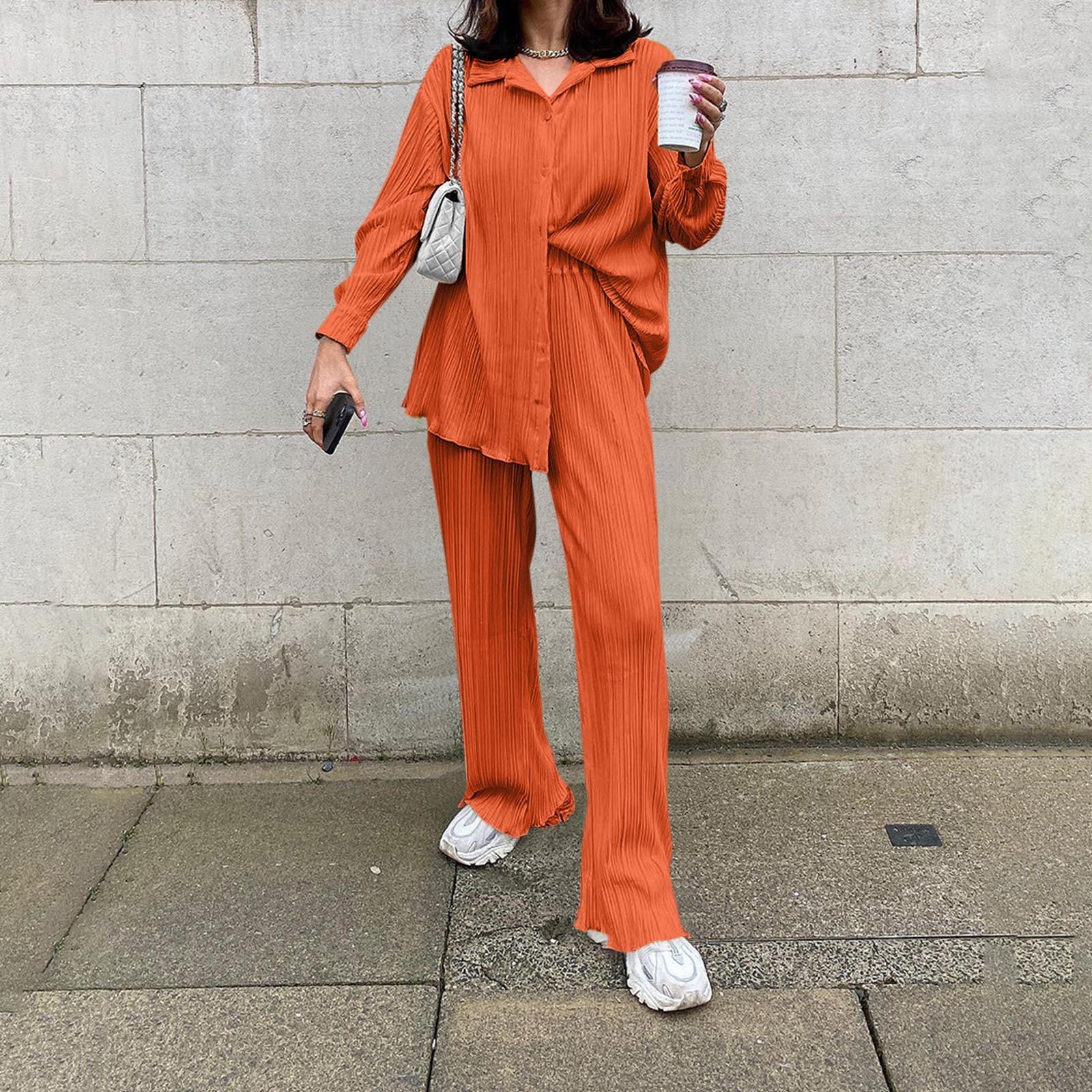 Женская однотонная драпированная рубашка на пуговицах с длинными рукавами и высокой талией — фото 13