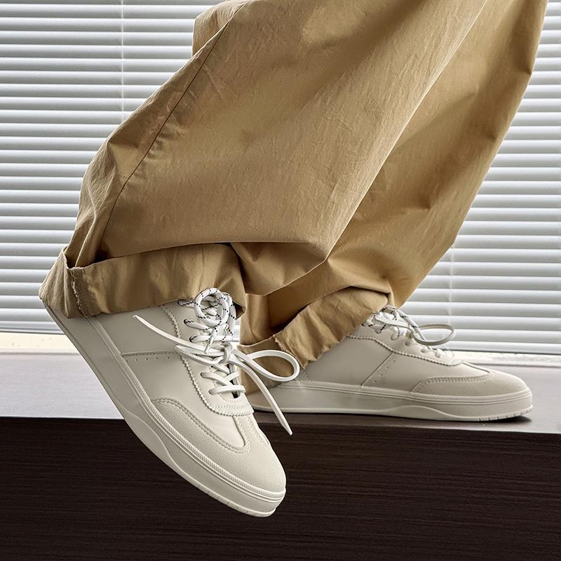 2025 Versatile Men's White Sporty Sneakers with Double Laces - Casual, Trendy, Flat, Skate & German Trainer