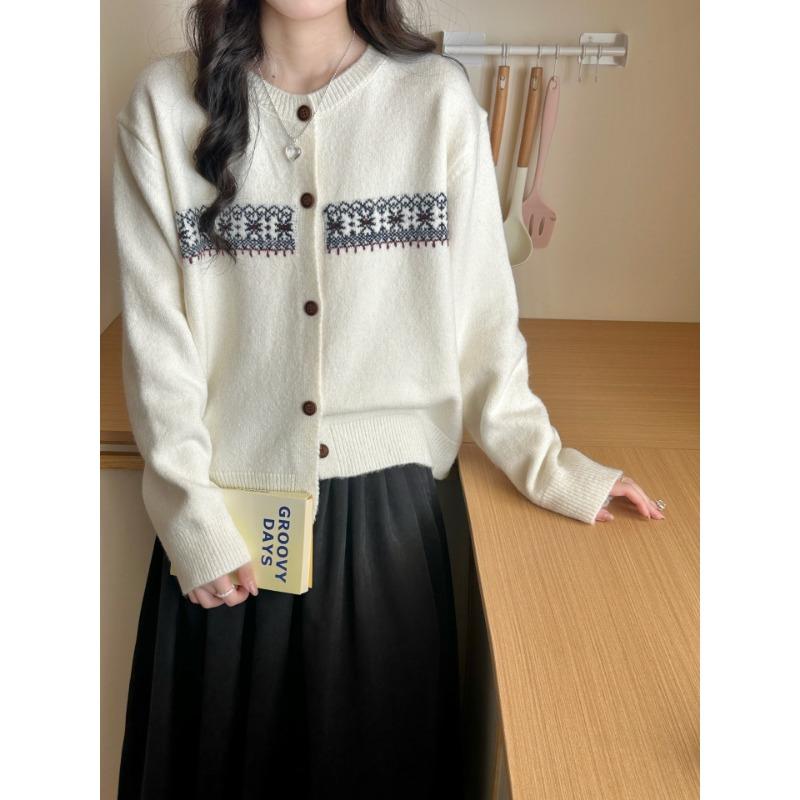 Autumn and Winter New Top Jacket Retro Jacquard Knitted Cardigan Women's Long-sleeved Fair Island Women's Sweater