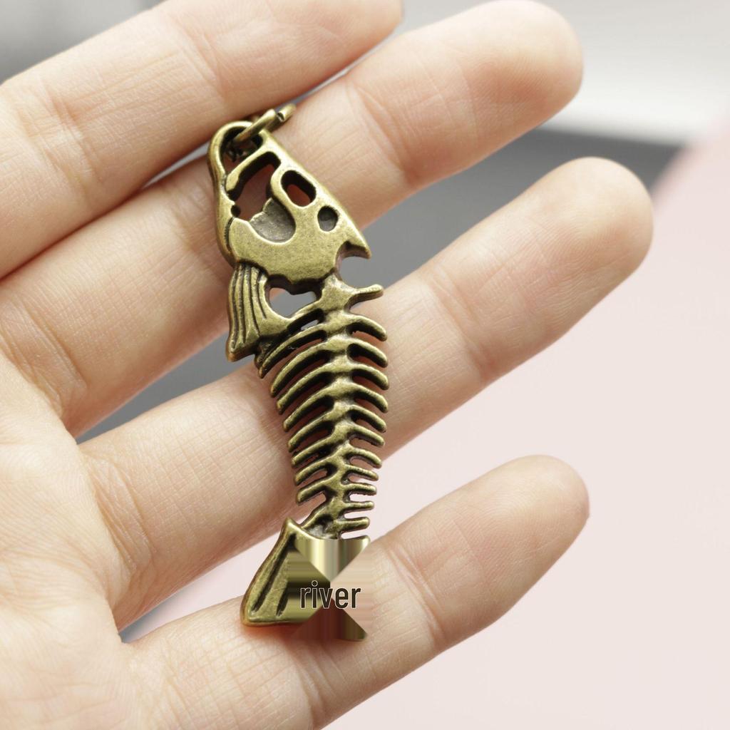 Xiyin Sù Mài Tōng Fishbone Keychain Pendant