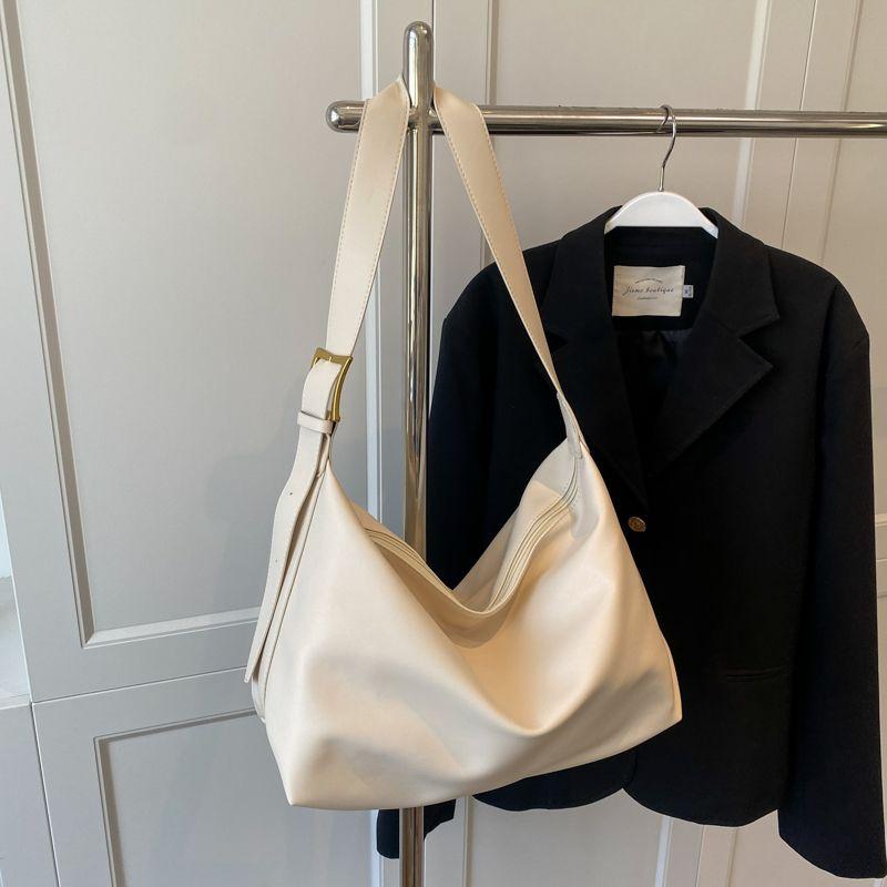 

Bag Female Flower Less Leisure Commute One-Shoulder Crossboby Bag Rice White