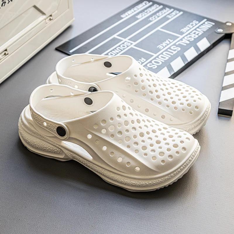 Fashion White EVA Soft Sole Men Clogs Slippers Casual Hole Beach Sandals Outdoor Men Garden Shoes Summer Sandals Home Slides Male