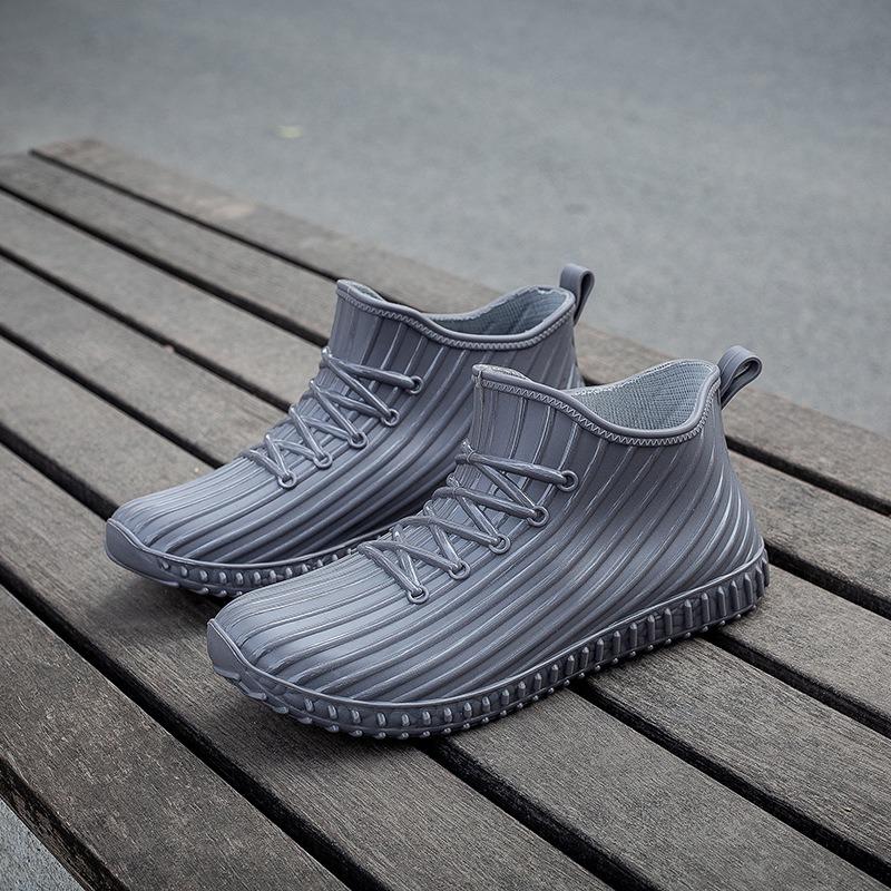 Rain shoes men's short non-slip and wear-resistant rubber shoes new fashion outdoor fishing water shoes kitchen car wash velvet rain boots