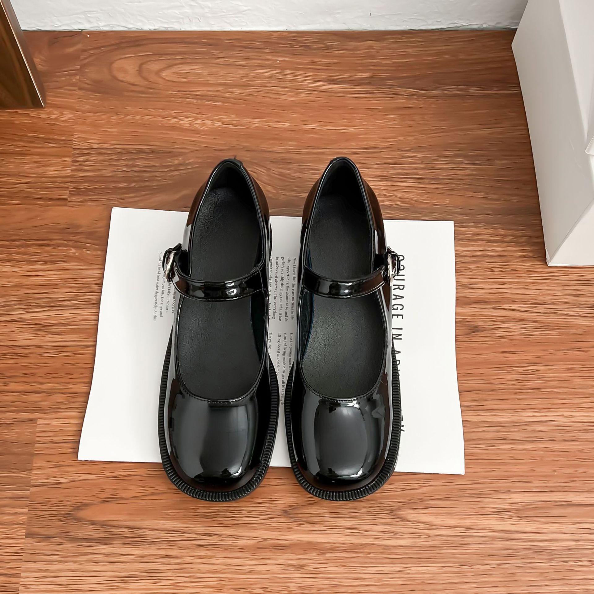 

Туфли Мэри Джейн виноградного цвета женские 2025 весна школьный стиль jk униформа кожаные туфли женские на небольшом каблуке одинарные туфли делают ногу стройной 40 чёрный