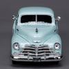 Maisto 1948 Chevrolet Fleetline Aerosedan Diecast Modell 1:Maßstab 24 Klassisches Vintage-Auto Hellgrün Retro Sammlerstück Ausstellungsspielzeug
