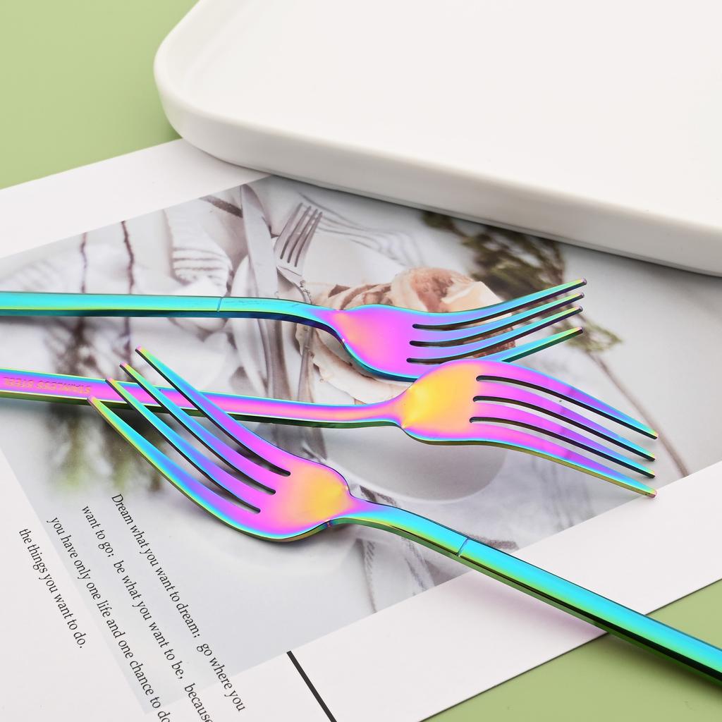 24Pcs Champagne Gold Cutlery Set Kitchen Tableware Stainless Steel Dinnerware Set Knife Fork Spoon Dinner Set Dishwasher Safe Service for 4