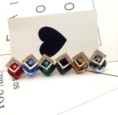 Ohrstecker im koreanischen Stil ohne Piercing mit Sternkristall und Diamant-Inlay