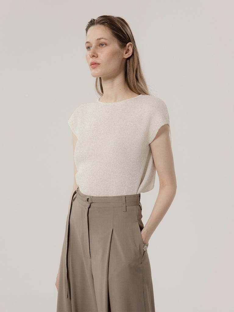MOMET Bun Cap Sleeve Knit Light Beige
