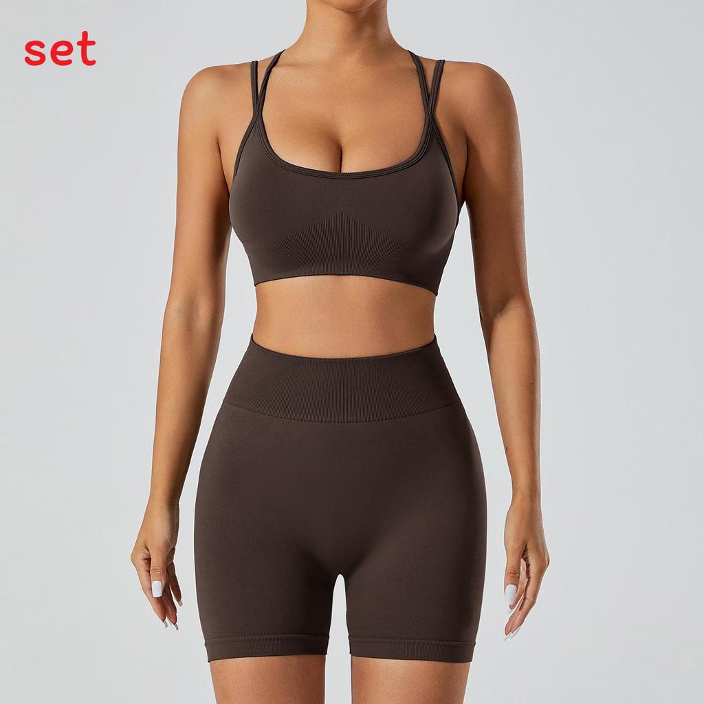 Seamless Yoga Set For Women With Quick Dry Fabric Perfect For Running And Fitness Activities