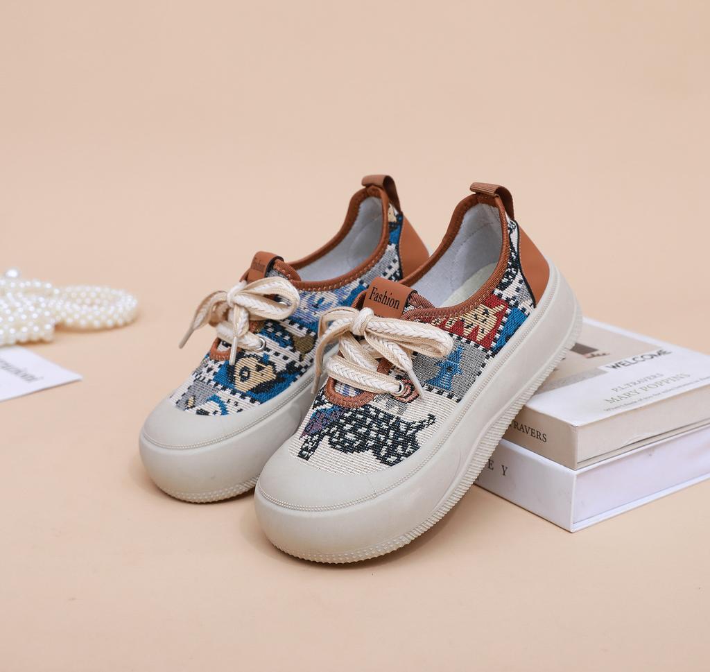 Fashion 2025 Summer Canvas Shoes Women's Shoes Color blocked Cartoon Lace Fashion Casual Shoes Lightweight Soft soled loafers