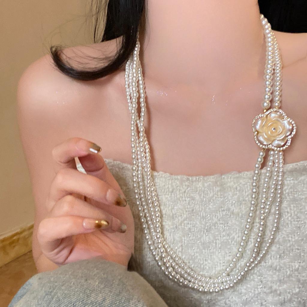 French Super Immortal Court Style Diamond Resin Flower Pearl Necklace Accessories Women's Sweater Chain Necklace