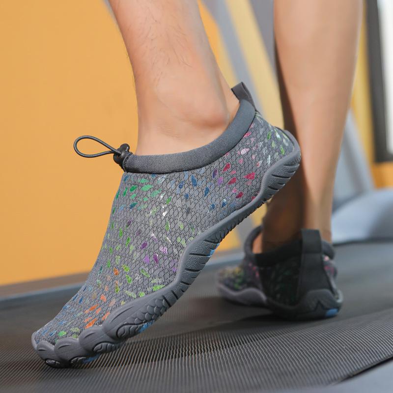 

Новая пара спортивной обуви для приседаний, обувь для йоги и фитнеса для зала, мягкая быстросохнущая удобная обувь для ручья, пляжа и плавания 47