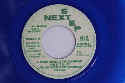 7palcová deska RŮZNÉ Bobby Aitken uvádí Rock Steady RFDNX7EP Next Step 1993 UK Reggae Ska Dub Použitá