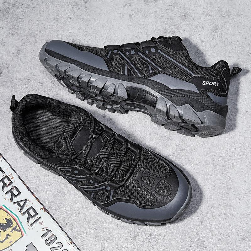 Breathable new large size outdoor couple hiking shoes leisure travel sports shoes