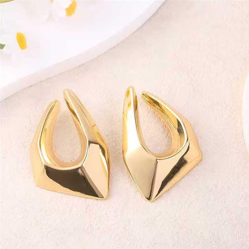 Exaggerated Geometric Metal Line Earrings: Unique Minimalist Studs for Women