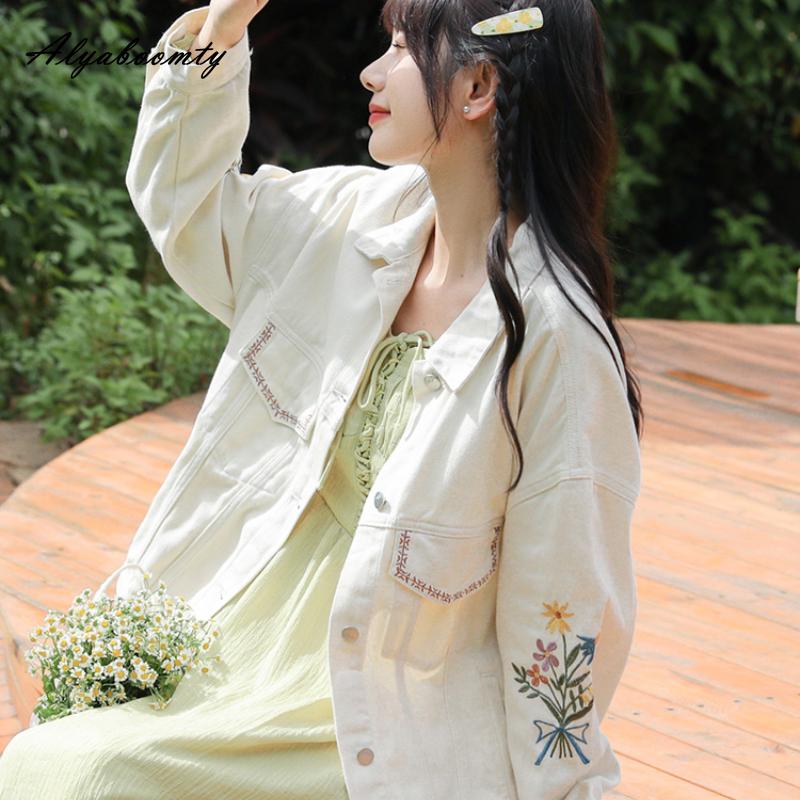 Japanischer Preppy-Stil Frühling Herbst Damen Oversize Mantel Umlegekragen Aprikose Lockere Jacke Blumenstickerei Chic Oberbekleidung