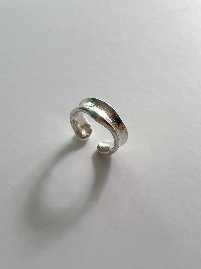Melliv Silver Melting Line Ear Cuff_Mve13