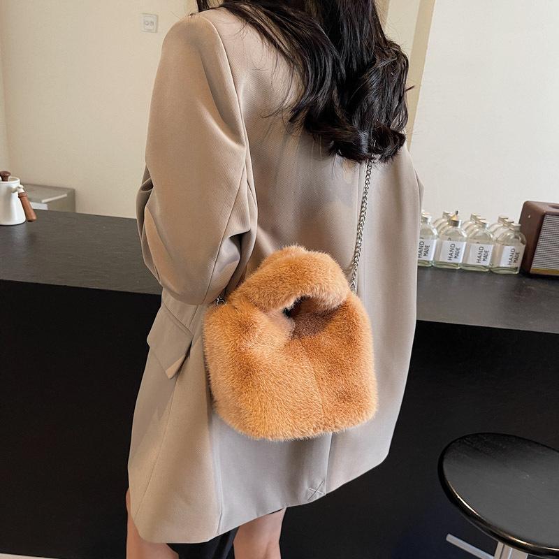 Plush bag women's autumn and winter new fashion trend chain messenger bag fluffy bucket bag