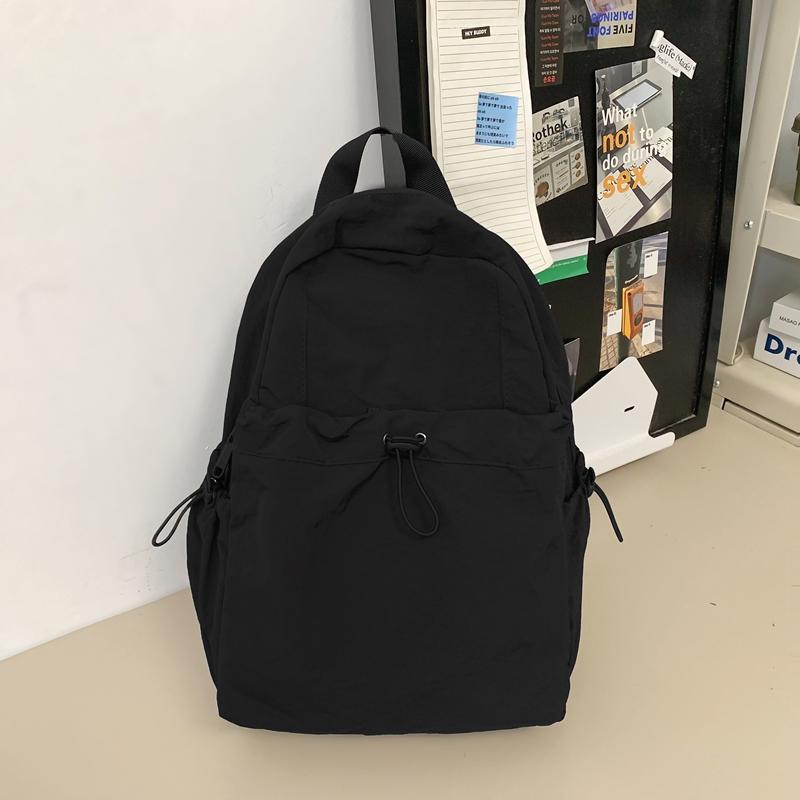 Нейлоновый рюкзак для женщин — фото 13