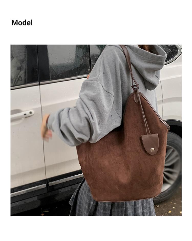 Sac cabas bandoulière grande capacité style rétro pour femme, collection automne/hiver 2025