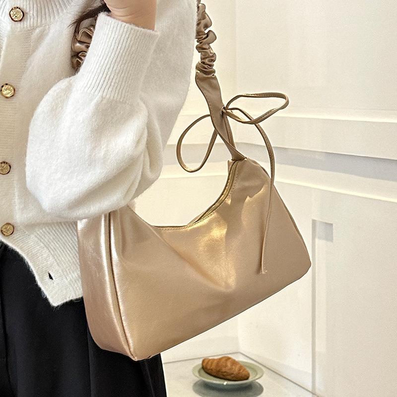 Niche High-End Underarm Bag Women'S Pleated Fashion Commuter Shoulder Bag Versatile Foreign Messenger Bag