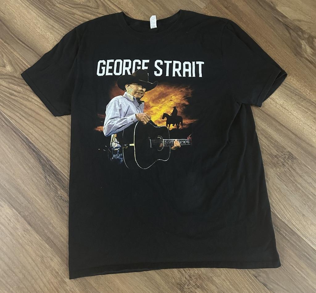 George Strait Tour In Concert Country Graphic Black Tshirt Size L Vegas Texas Unisex T-Shirt