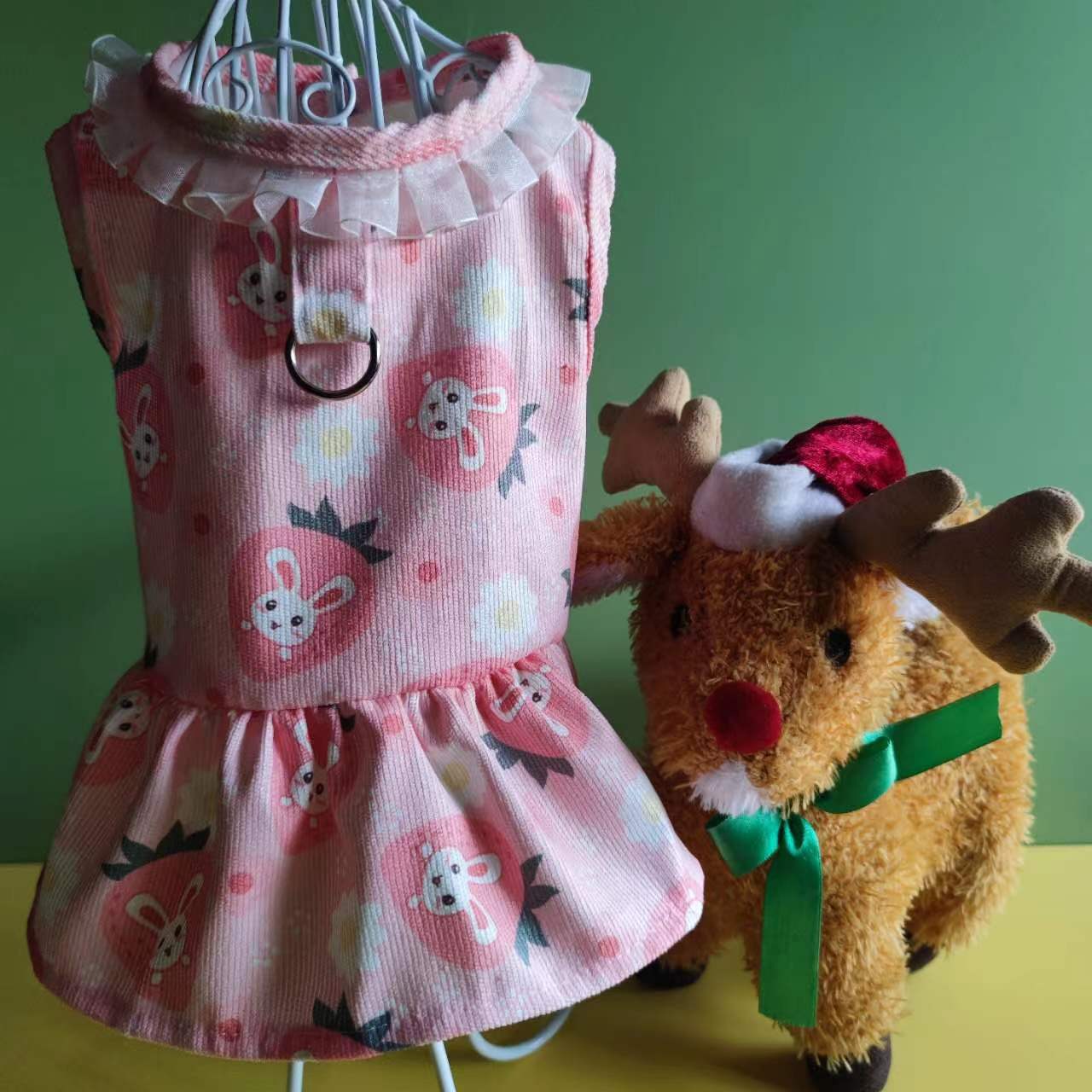 

Dog Clothes Chest Back Skirt Traction Cat Clothing Convenient Small Medium Dog Teddy VIP XS