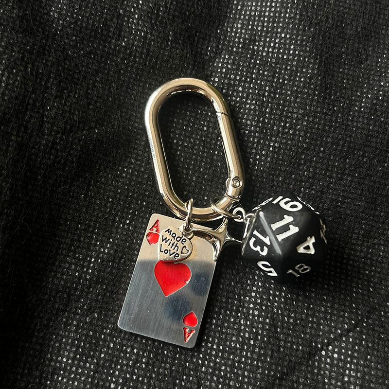Porte-clés Cœur Rouge Un Dé Dé Charms de Sac Porte-clés de Voiture Exquis Unisexe Décoration de Sac à Dos pour Couple Accessoires Cadeaux