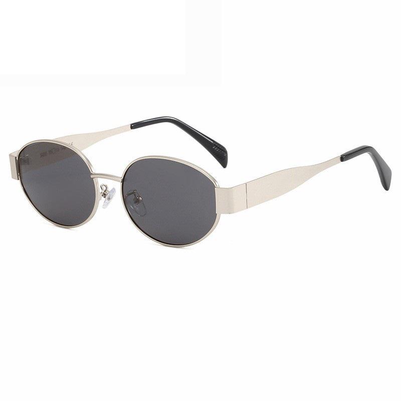 Retro European & American Women's Polarized Sunglasses - Small Round Frame, Trendy Street Style, Influencer Approved