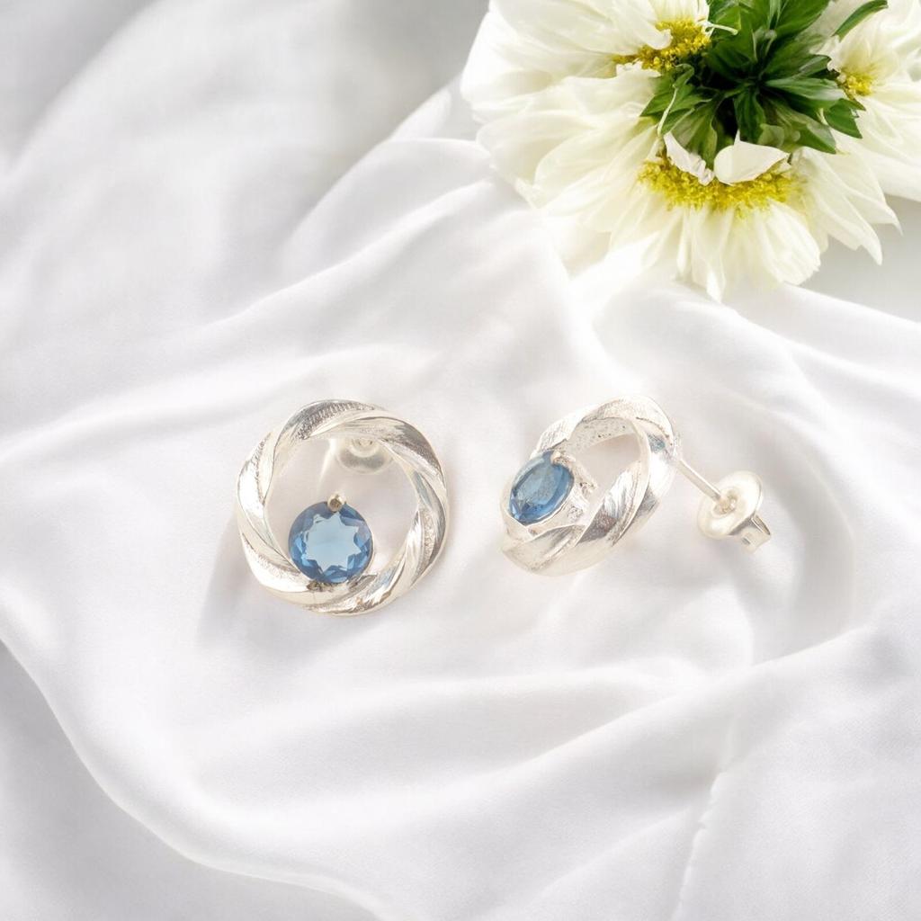 Naturlig Londonblå topas ädelsten 925 sterlingsilver stiftörhängen för dam CE-13-3