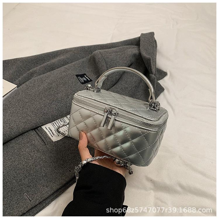 Small Fragrance Style Hand-held Small Square Bag Personalized Box Bag High-value Chain Diamond Checkered Crossbody Bag Cosmetic Bag