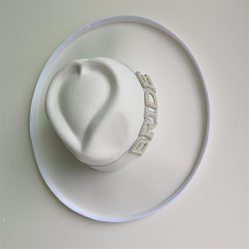 Bridal Malan Flower Style Cowboy Hat All Kinds of Hats for All Seasons Summer Beach Hat Elegant Cowboy Hat Pearl Accessories
