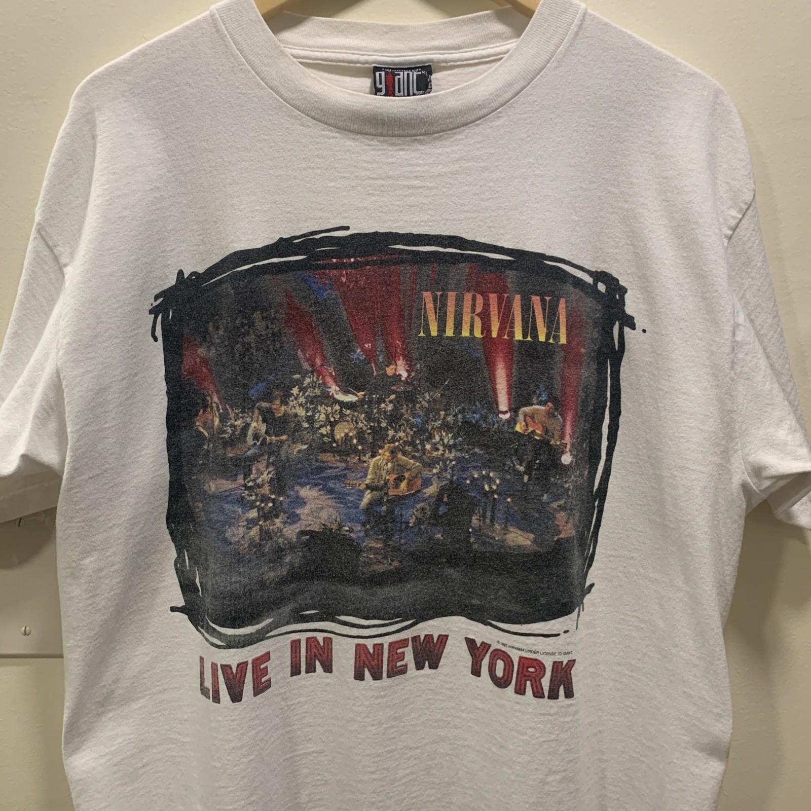 Vintage Nirvana Kurt Cobain MTV Live In New York Unplugged 1995 Size XL 23x30in Unisex T-Shirt XL